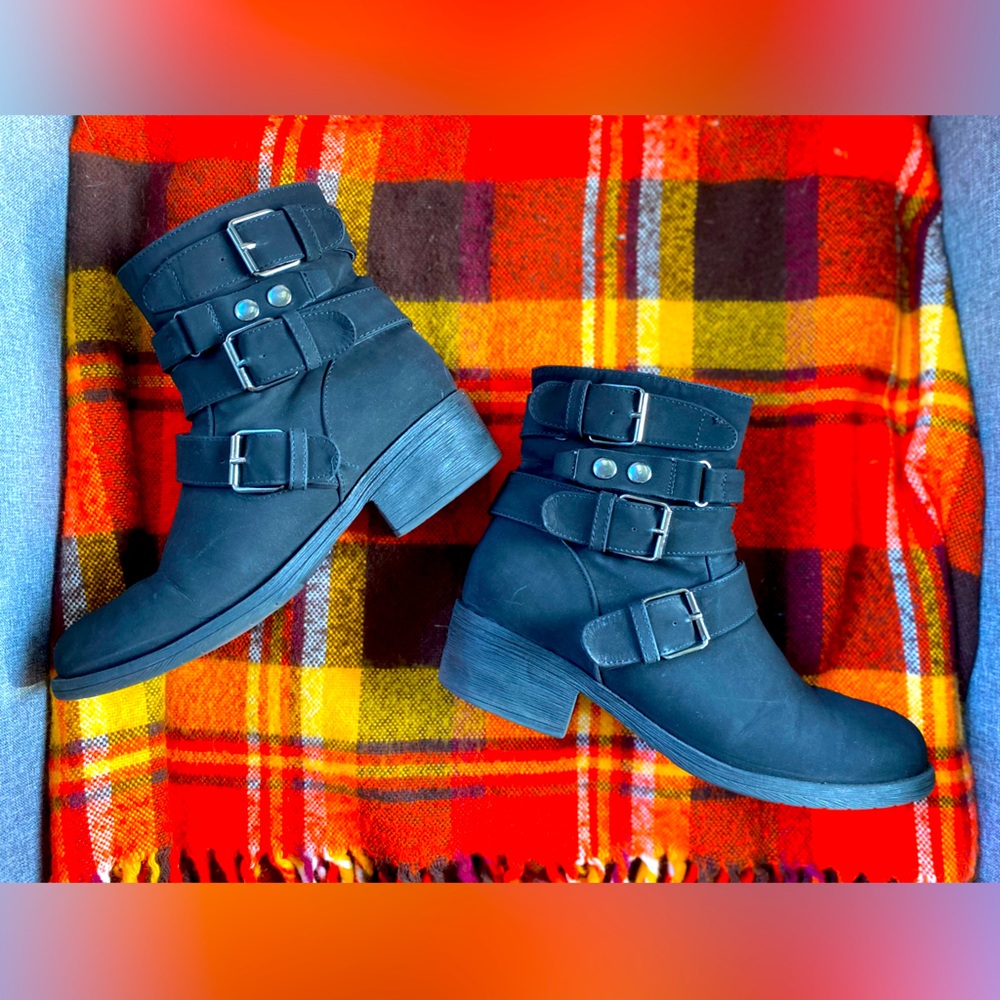 White Mountain motorcycle style boots
